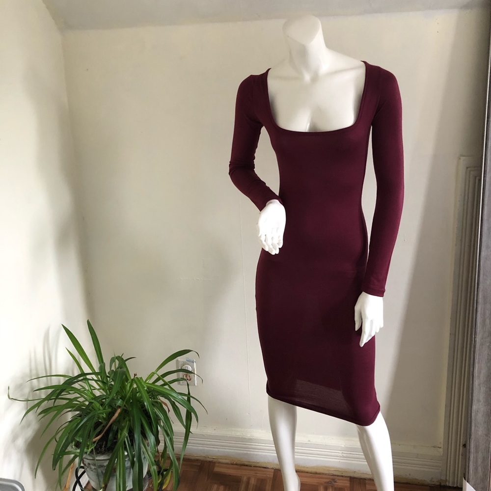 Long sleeve midi